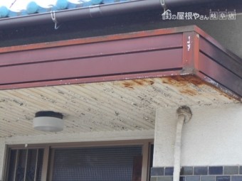 玄関屋根調査