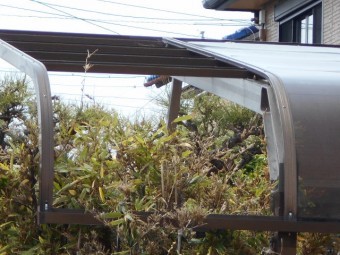 カーポートの屋根調査