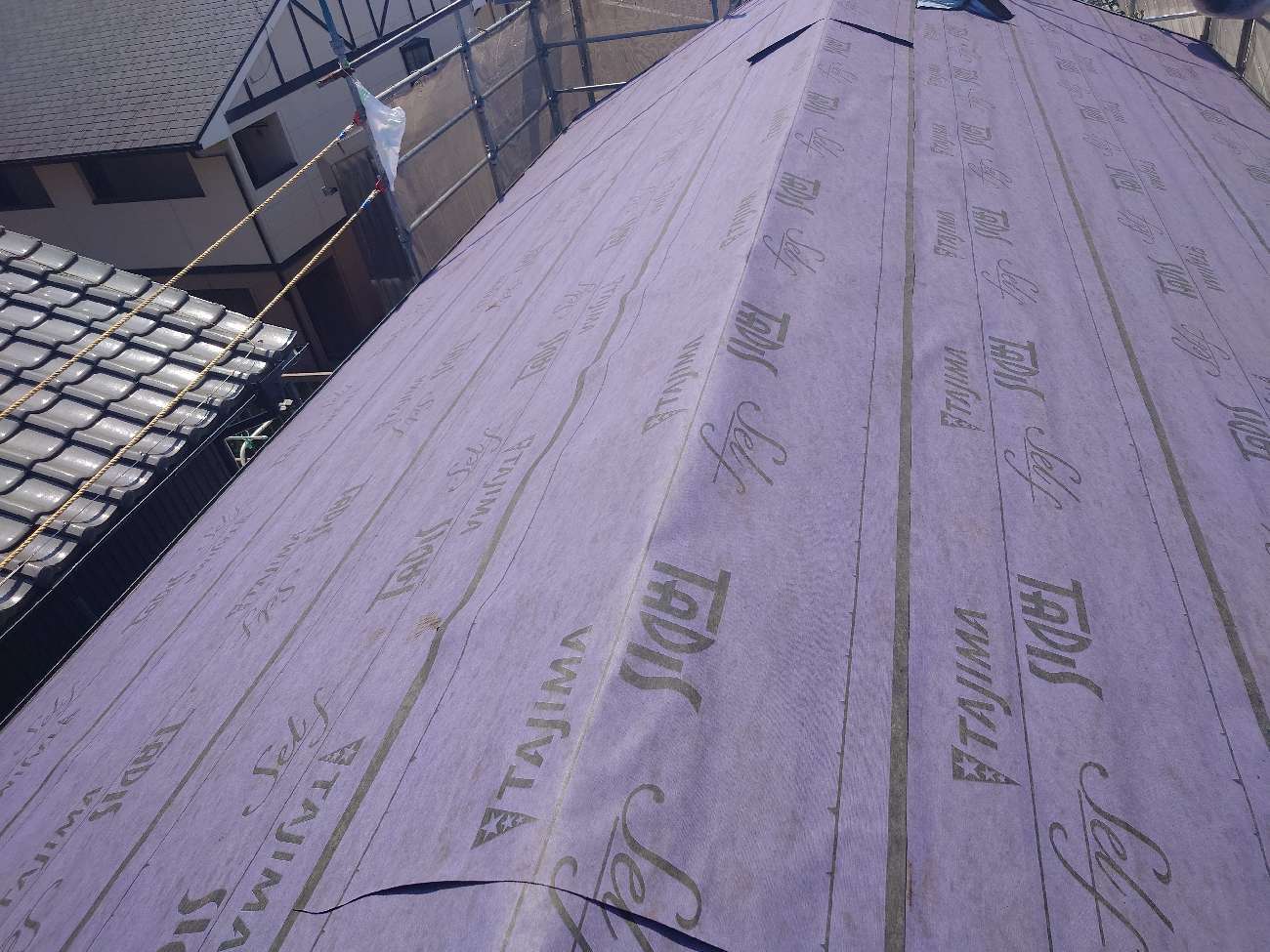 防水紙（ルーフィング）の敷設