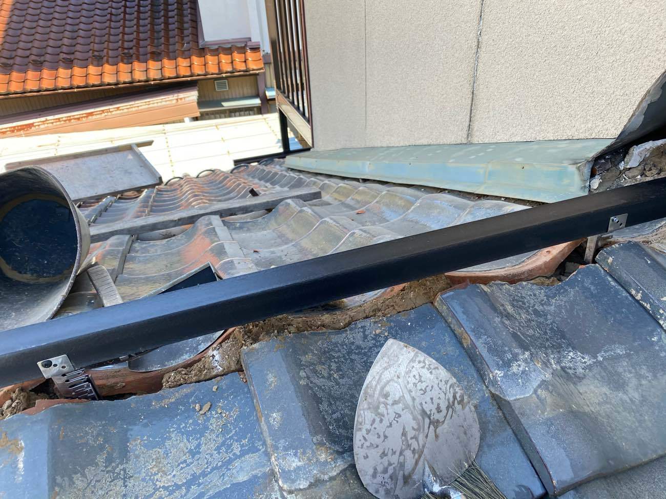 棟取り直し工事　強力棟取り付け