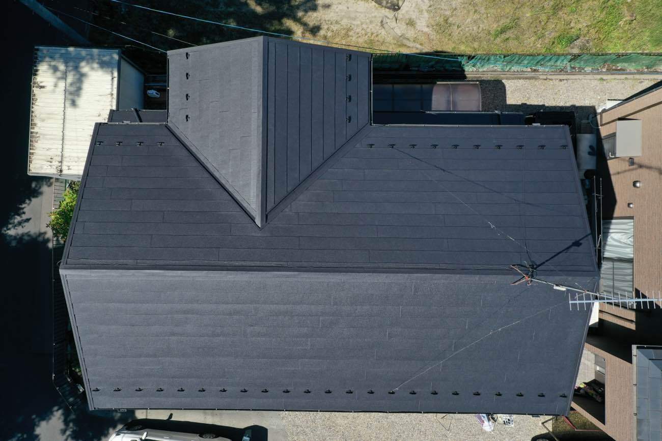 屋根カバー工法　施工後　スーパーガルテクト