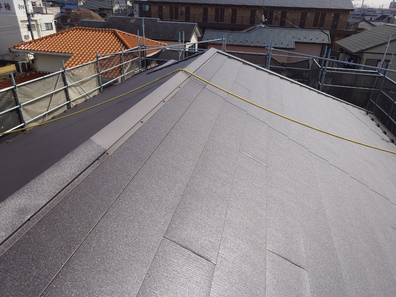 屋根カバー工法　スーパーガルテクト