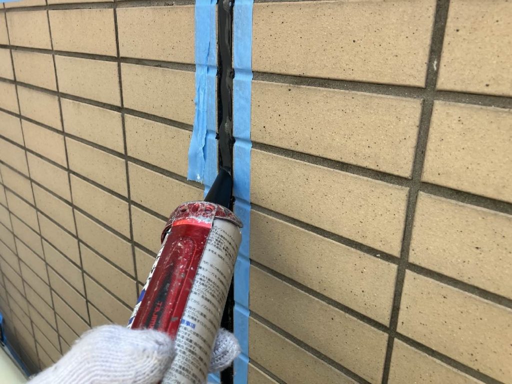 シーリング材の充填