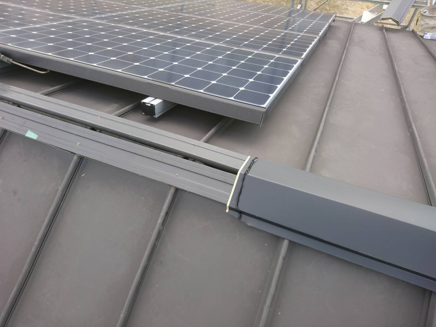 役物の取り付けと調整