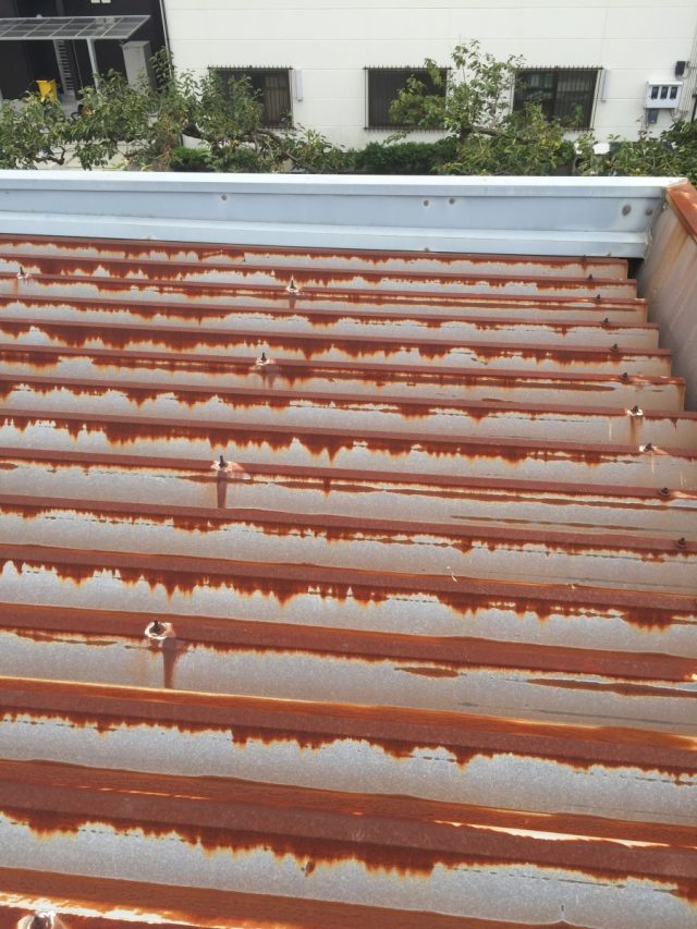 折板屋根のさび