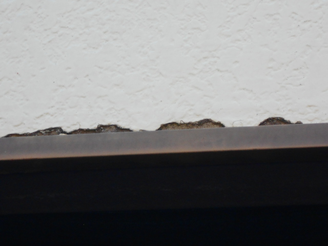 大垣市　車庫の外壁窯業系サイディングボードの傷み具合・張替え調査