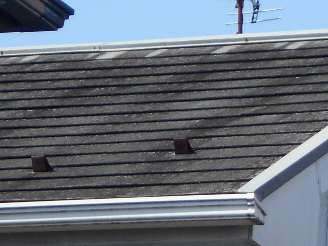大垣市　カラーベスト屋根の表面が汚れて艶がありません。屋根無料調査