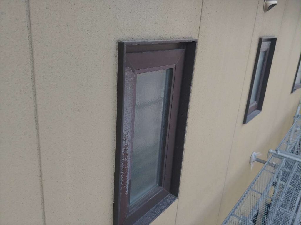窓まわりの外壁調査