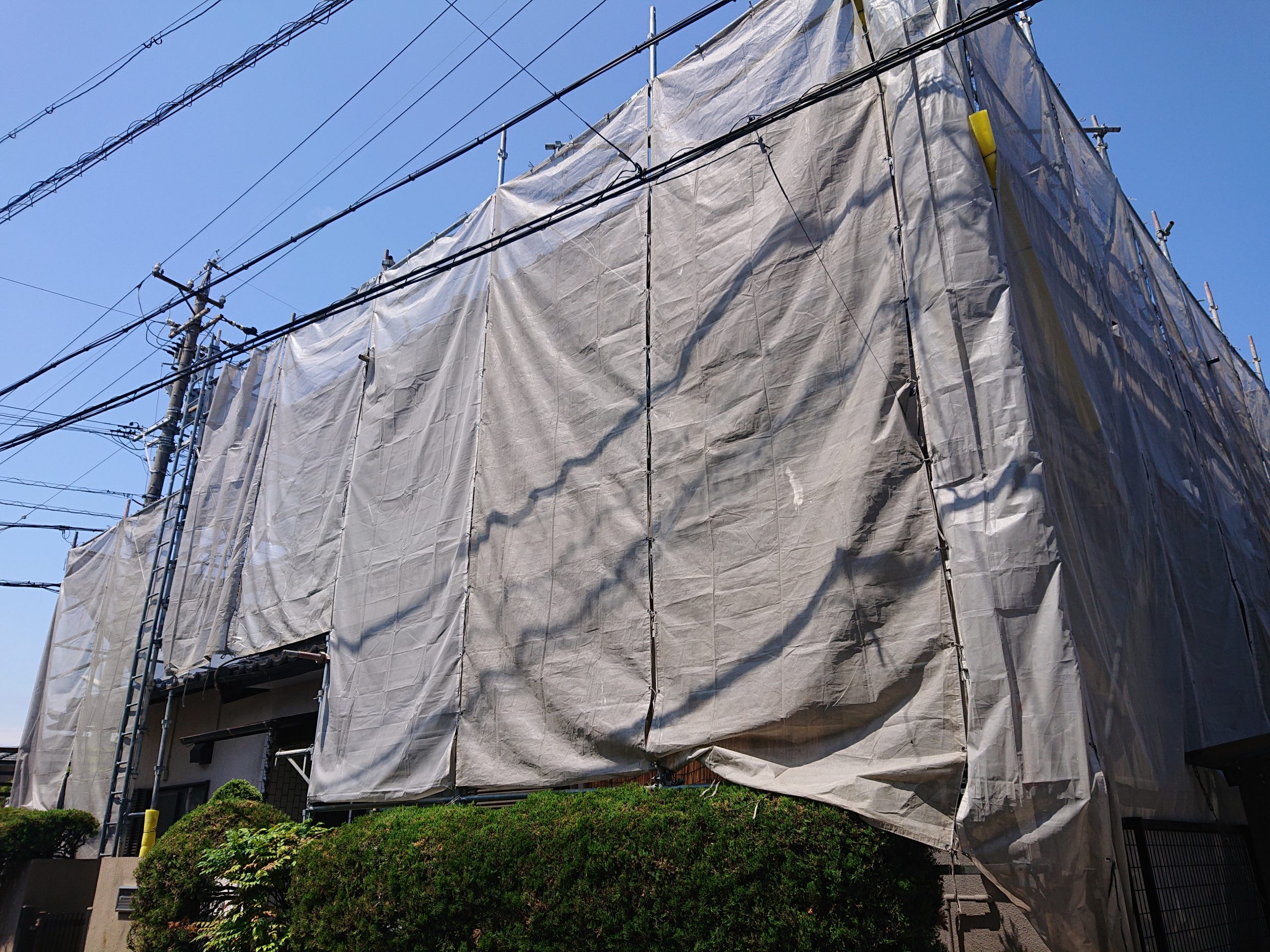 外壁塗装工事前　足場組立