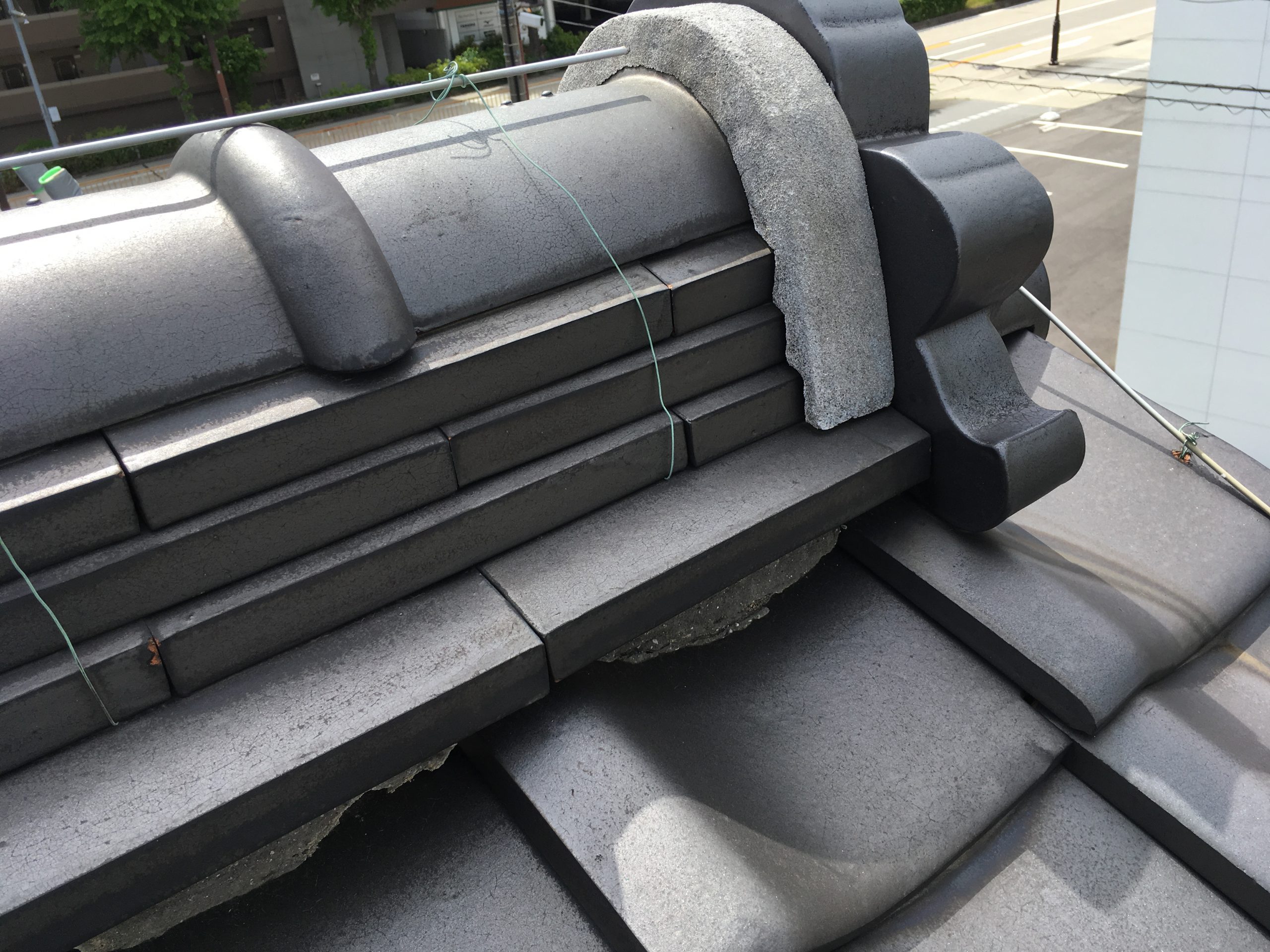 巴瓦周辺のひび割れ