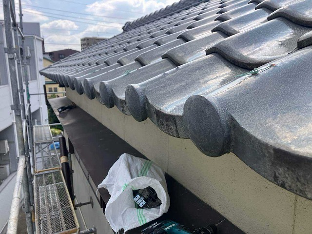 雨樋を撤去した軒先