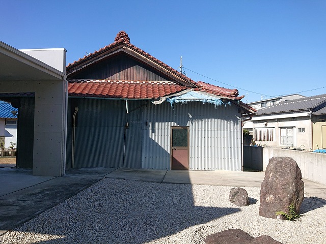 山県市にて台風被害を受けた空き家を点検！住まいへ活用する前に確認したい屋根の状態