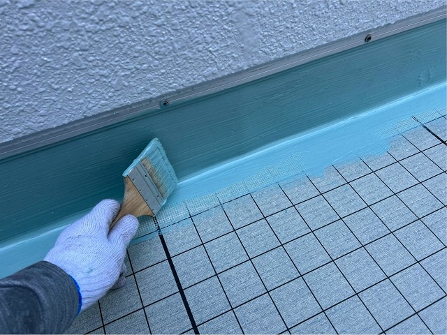 立ち上がり部分にウレタン樹脂を塗布