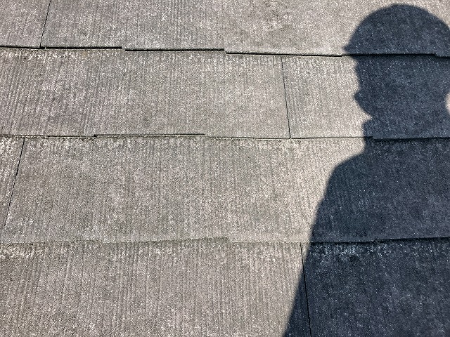劣化したスレート板