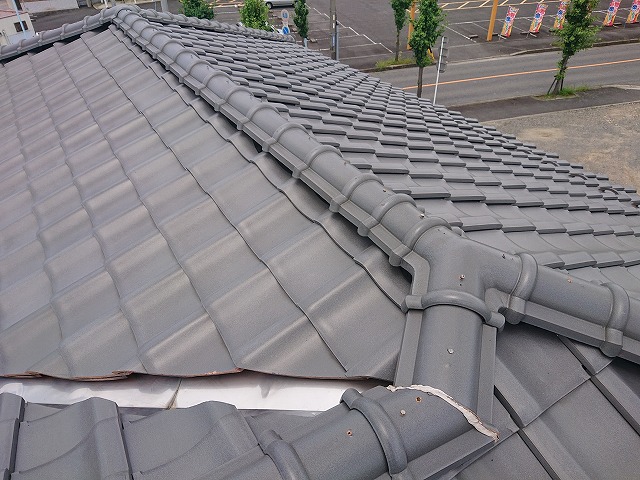 瓦屋根の点検もおまかせ