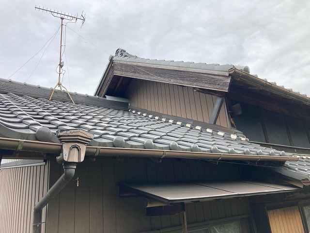 屋根の上に外壁面