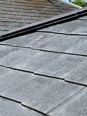 岐阜市で、スレートのかけや棟板金の釘浮きが発生しているスレート屋根調査、屋根カバー工事をご提案