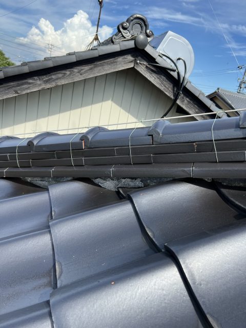 笠松町で剥がれてきた漆喰修理、屋根の事なら街の屋根岐阜店へ